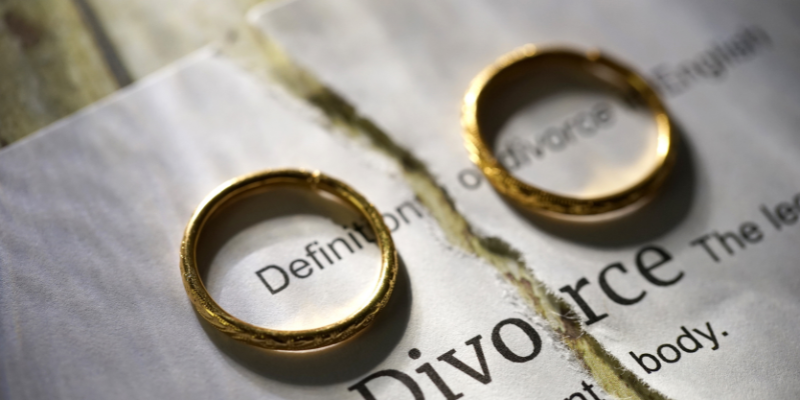 Navigating The Sale Of Your Houston Home During Divorce: Essential Real Estate Insights